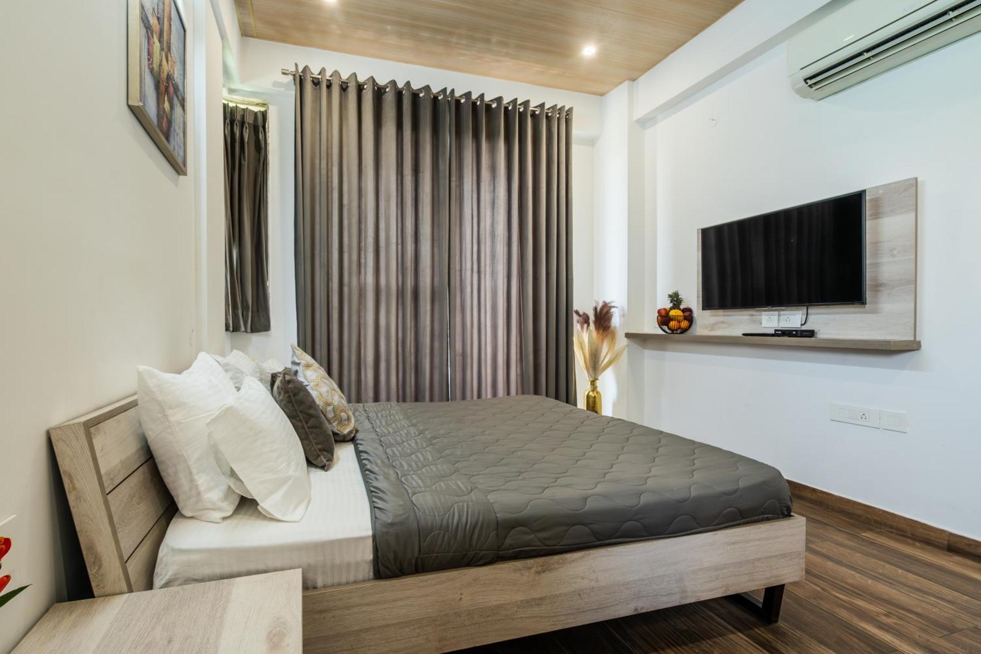 Stay Studio Hotel & Residences Gurgaon Buitenkant foto